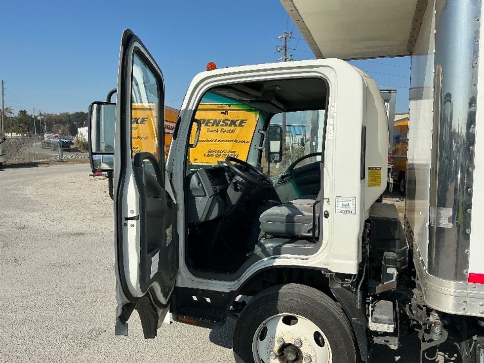 Medium Duty Box Truck-Light and Medium Duty Trucks-Isuzu-2020-NRR-Garden City-GA-142,942\n\t\tmiles-$ 43,250 - Image 16
