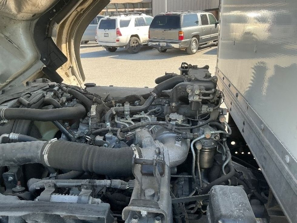 Medium Duty Box Truck-Light and Medium Duty Trucks-Isuzu-2020-NRR-Garden City-GA-142,942\n\t\tmiles-$ 43,250 - Image 24