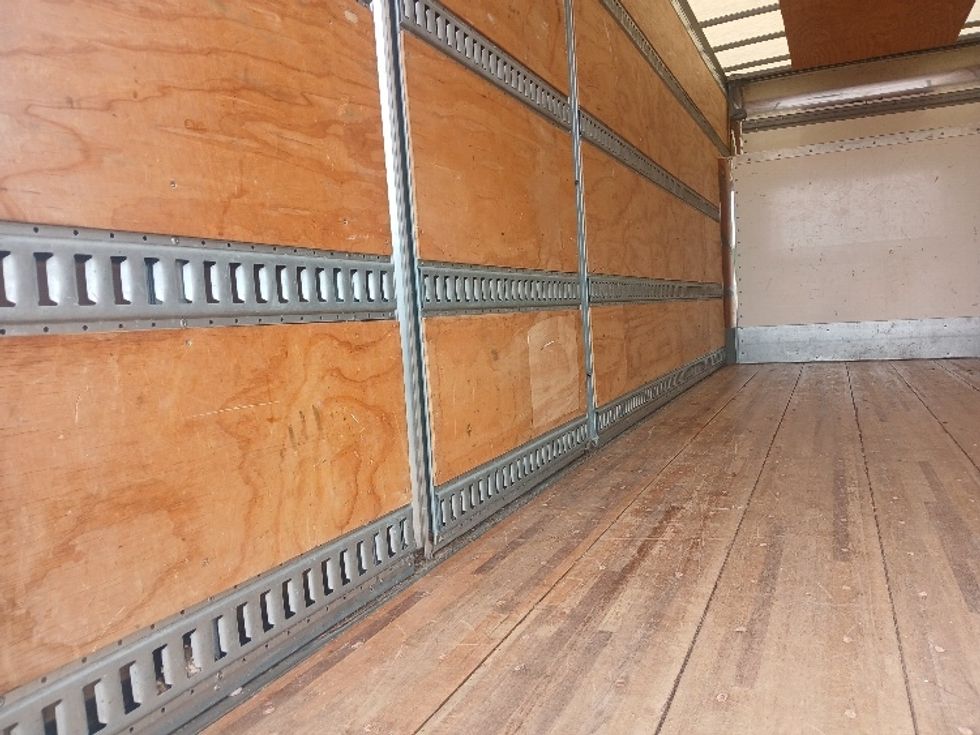 Medium Duty Box Truck-Light and Medium Duty Trucks-Isuzu-2020-NRR-Greensboro-NC-150,021\n\t\tmiles-$ 37,250 - Image 10