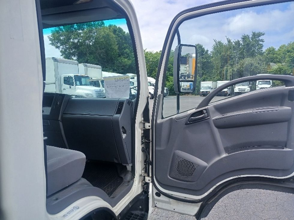 Medium Duty Box Truck-Light and Medium Duty Trucks-Isuzu-2020-NRR-Greensboro-NC-150,021\n\t\tmiles-$ 37,250 - Image 19