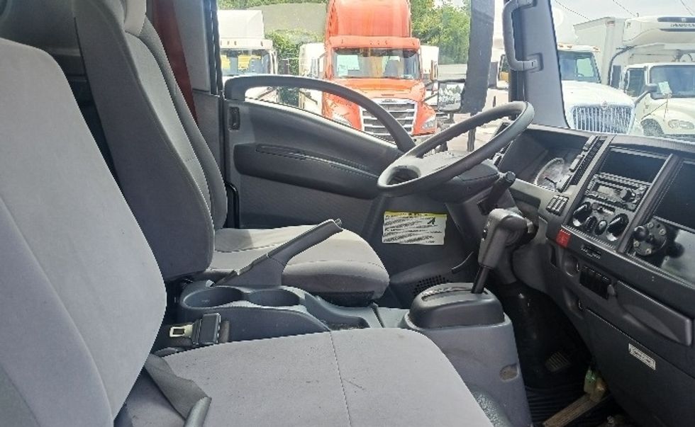 Medium Duty Box Truck-Light and Medium Duty Trucks-Isuzu-2020-NRR-Greensboro-NC-150,021\n\t\tmiles-$ 37,250 - Image 21