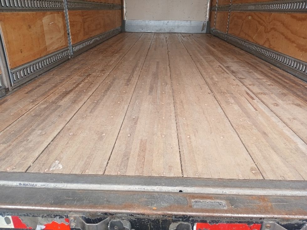 Medium Duty Box Truck-Light and Medium Duty Trucks-Isuzu-2020-NRR-Greensboro-NC-150,021\n\t\tmiles-$ 37,250 - Image 9