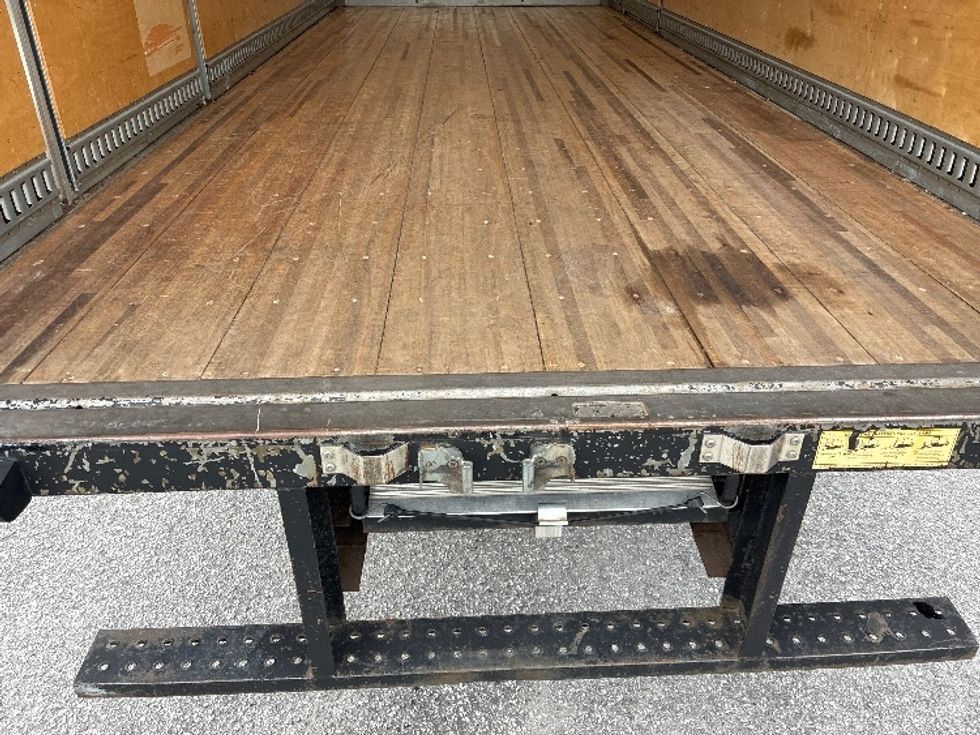 Medium Duty Box Truck-Light and Medium Duty Trucks-Isuzu-2020-NRR-Greenville-SC-106,133\n\t\tmiles-$ 45,500 - Image 10