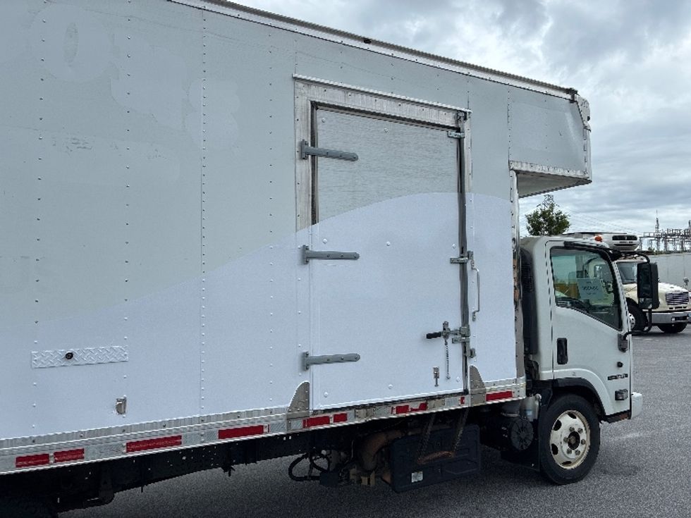 Medium Duty Box Truck-Light and Medium Duty Trucks-Isuzu-2020-NRR-Greenville-SC-106,133\n\t\tmiles-$ 45,500 - Image 26