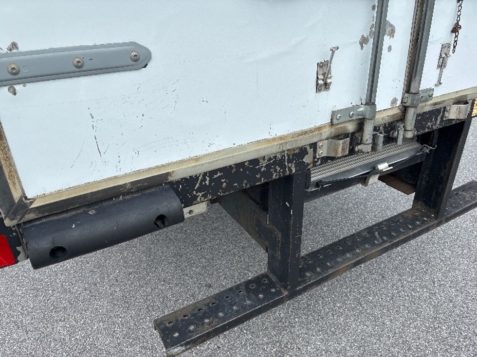 Medium Duty Box Truck-Light and Medium Duty Trucks-Isuzu-2020-NRR-Greenville-SC-106,133\n\t\tmiles-$ 45,500 - Image 29