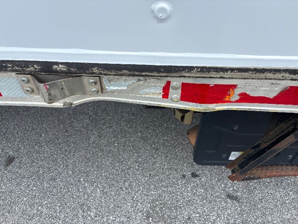 Medium Duty Box Truck-Light and Medium Duty Trucks-Isuzu-2020-NRR-Greenville-SC-106,133\n\t\tmiles-$ 45,500 - Image 31