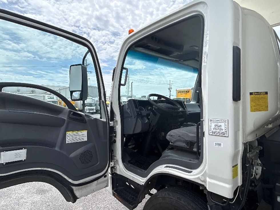Medium Duty Box Truck-Light and Medium Duty Trucks-Isuzu-2020-NRR-Hammond-LA-107,196\n\t\tmiles-$ 45,500 - Image 15