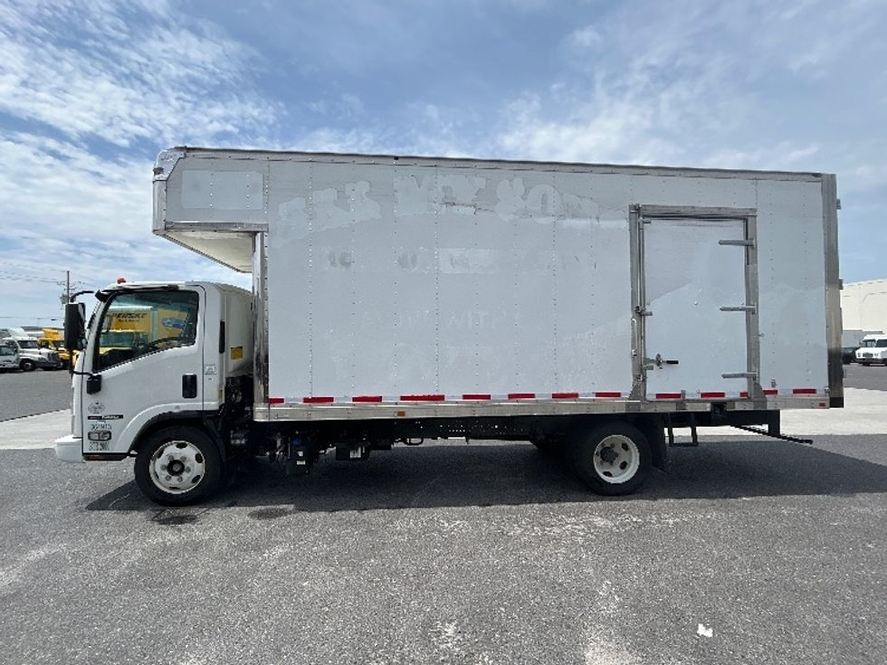 Medium Duty Box Truck-Light and Medium Duty Trucks-Isuzu-2020-NRR-Hammond-LA-107,196\n\t\tmiles-$ 45,500 - Image 4