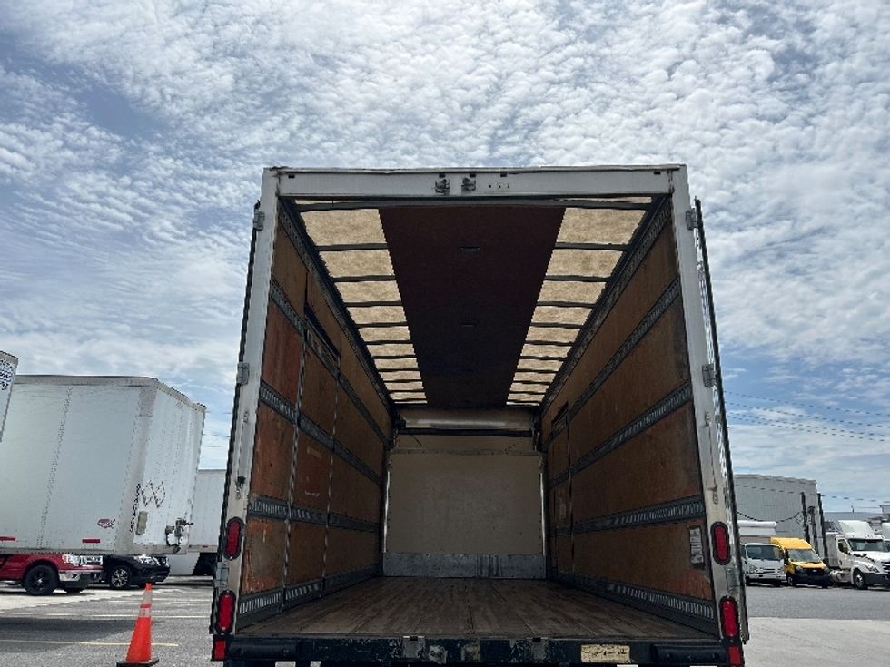 Medium Duty Box Truck-Light and Medium Duty Trucks-Isuzu-2020-NRR-Hammond-LA-107,196\n\t\tmiles-$ 45,500 - Image 8