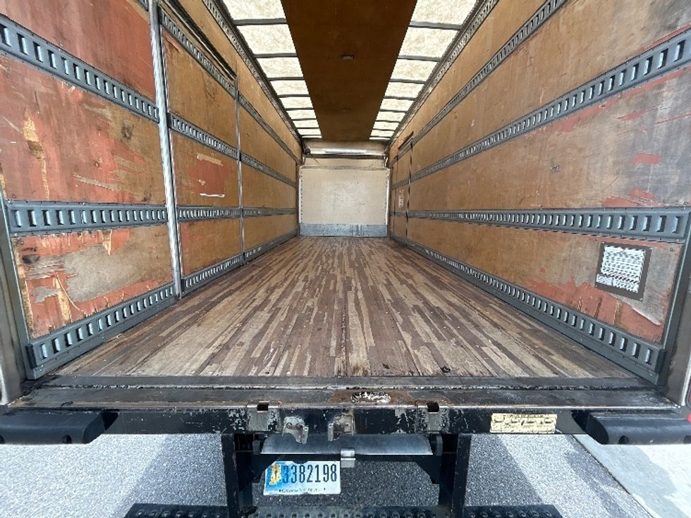 Medium Duty Box Truck-Light and Medium Duty Trucks-Isuzu-2020-NRR-Hammond-LA-107,196\n\t\tmiles-$ 45,500 - Image 9