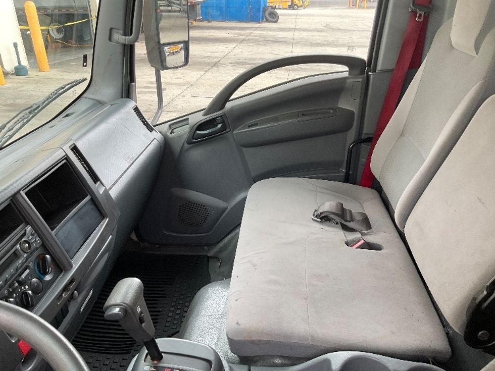 Medium Duty Box Truck-Light and Medium Duty Trucks-Isuzu-2020-NRR-Harahan-LA-114,119\n\t\tmiles-$ 42,750 - Image 18