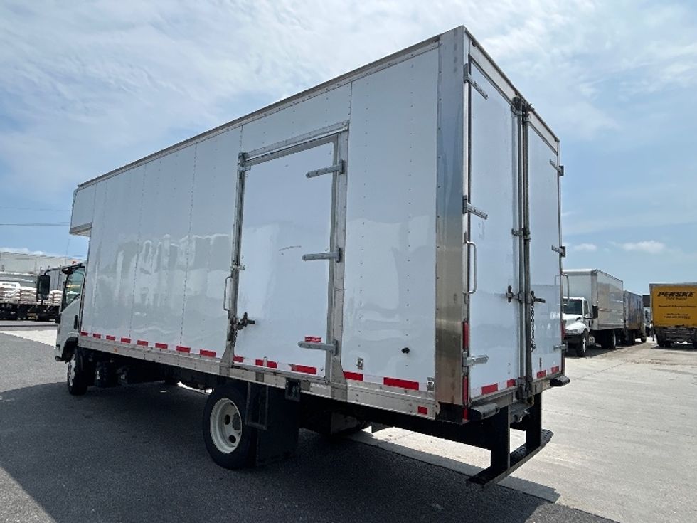 Medium Duty Box Truck-Light and Medium Duty Trucks-Isuzu-2020-NRR-Harahan-LA-114,119\n\t\tmiles-$ 42,750 - Image 6