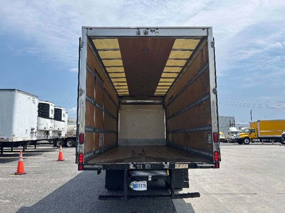 Medium Duty Box Truck-Light and Medium Duty Trucks-Isuzu-2020-NRR-Harahan-LA-114,119\n\t\tmiles-$ 42,750 - Image 8