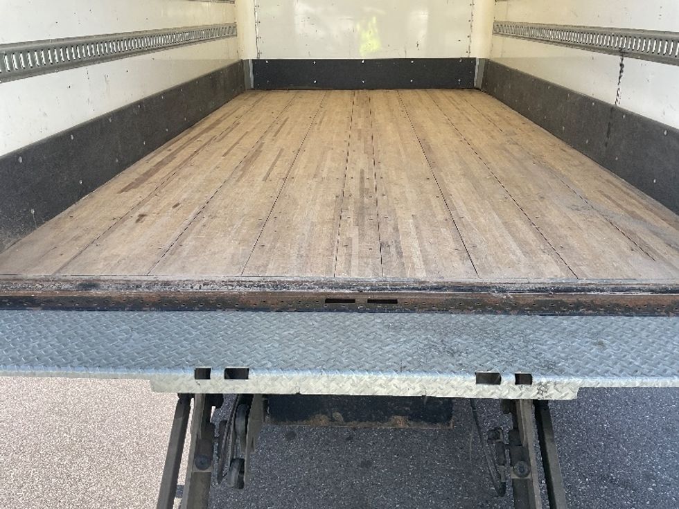 Medium Duty Box Truck-Light and Medium Duty Trucks-Isuzu-2020-NRR-Harrisburg-PA-95,111\n\t\tmiles-$ 46,500 - Image 10