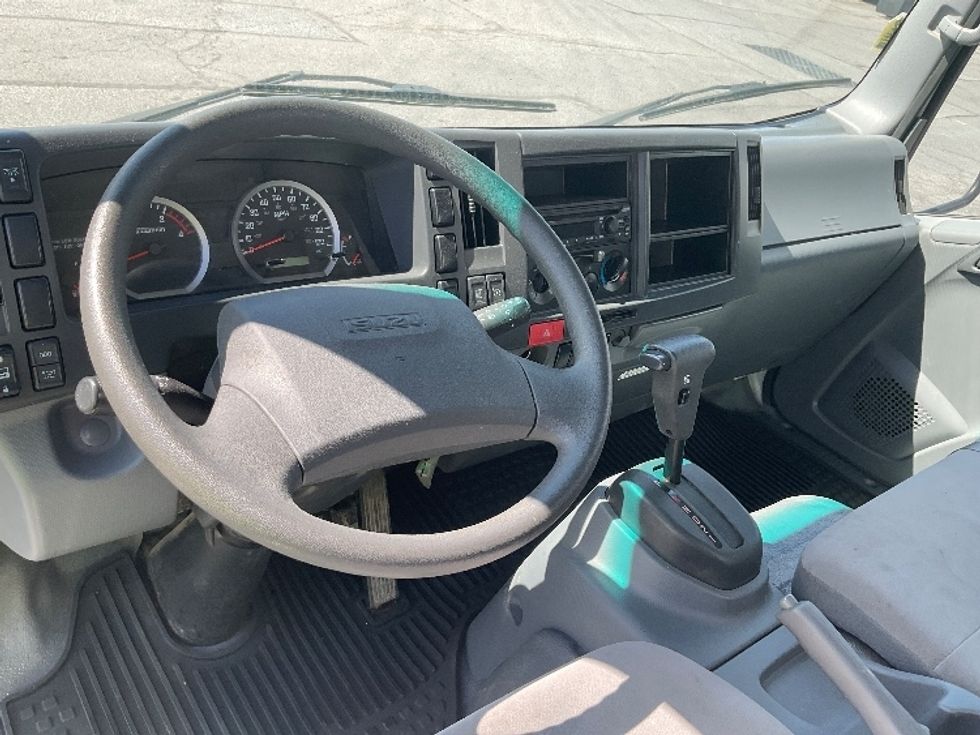 Medium Duty Box Truck-Light and Medium Duty Trucks-Isuzu-2020-NRR-Harrisburg-PA-95,111\n\t\tmiles-$ 46,500 - Image 17