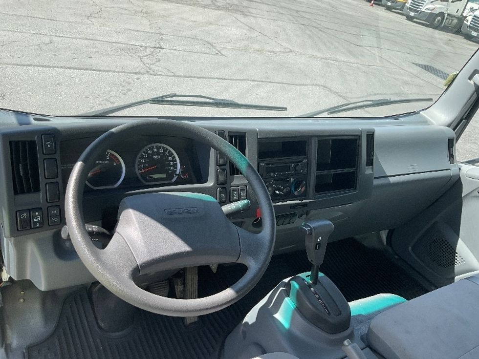 Medium Duty Box Truck-Light and Medium Duty Trucks-Isuzu-2020-NRR-Harrisburg-PA-95,111\n\t\tmiles-$ 46,500 - Image 18