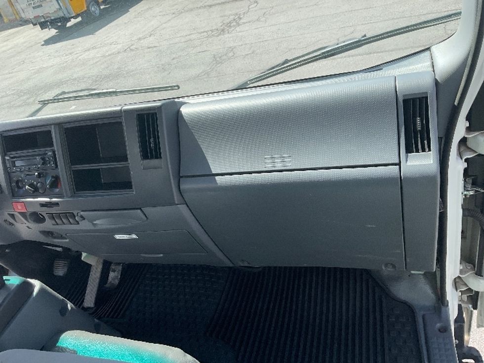 Medium Duty Box Truck-Light and Medium Duty Trucks-Isuzu-2020-NRR-Harrisburg-PA-95,111\n\t\tmiles-$ 46,500 - Image 21