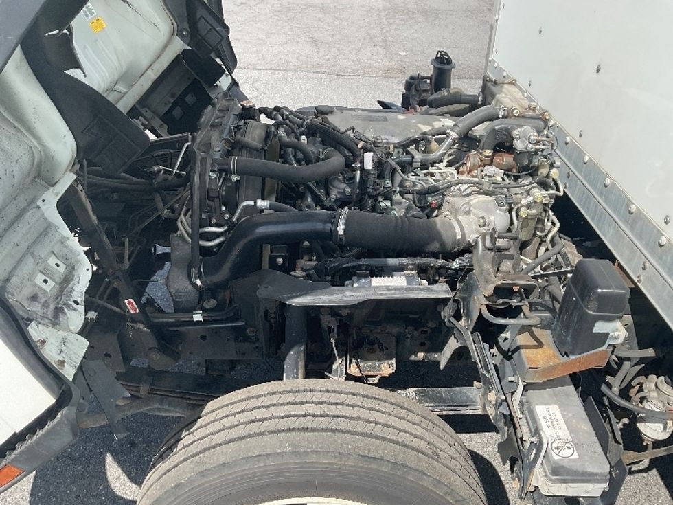 Medium Duty Box Truck-Light and Medium Duty Trucks-Isuzu-2020-NRR-Harrisburg-PA-95,111\n\t\tmiles-$ 46,500 - Image 24