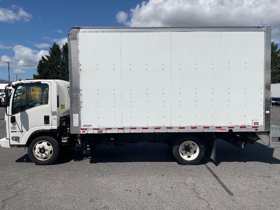Medium Duty Box Truck-Light and Medium Duty Trucks-Isuzu-2020-NRR-Harrisburg-PA-95,111\n\t\tmiles-$ 46,500 - Image 4
