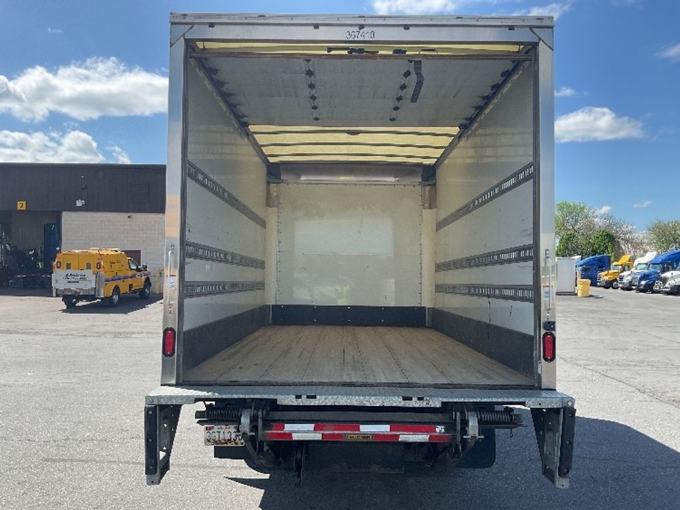 Medium Duty Box Truck-Light and Medium Duty Trucks-Isuzu-2020-NRR-Harrisburg-PA-95,111\n\t\tmiles-$ 46,500 - Image 8