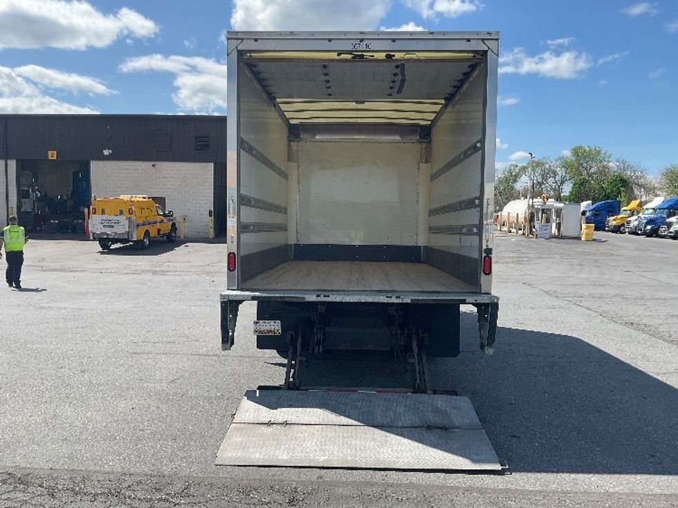 Medium Duty Box Truck-Light and Medium Duty Trucks-Isuzu-2020-NRR-Harrisburg-PA-95,111\n\t\tmiles-$ 46,500 - Image 9