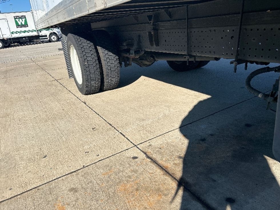 Medium Duty Box Truck-Light and Medium Duty Trucks-Isuzu-2020-NRR-Houston-TX-90,461\n\t\tmiles-$ 47,000 - Image 13