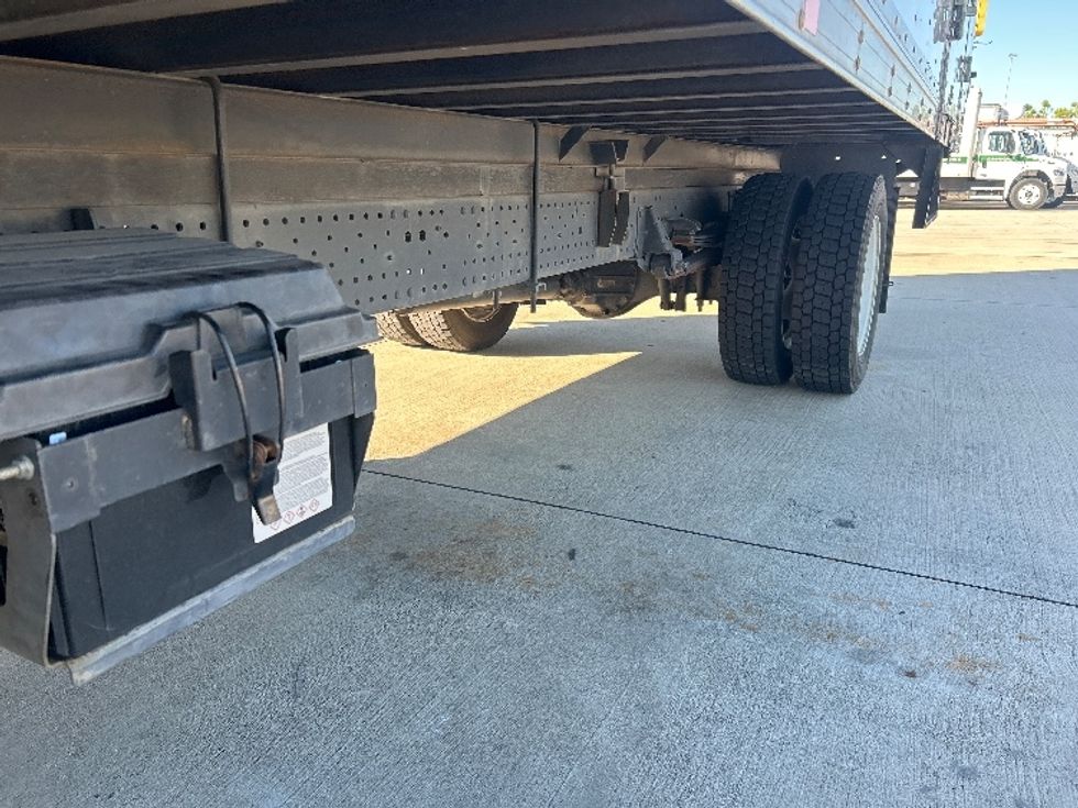 Medium Duty Box Truck-Light and Medium Duty Trucks-Isuzu-2020-NRR-Houston-TX-90,461\n\t\tmiles-$ 47,000 - Image 5