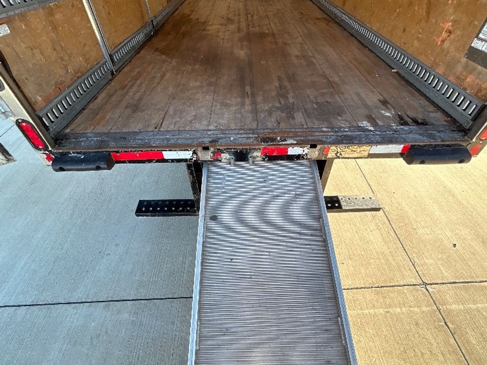 Medium Duty Box Truck-Light and Medium Duty Trucks-Isuzu-2020-NRR-Houston-TX-90,461\n\t\tmiles-$ 47,000 - Image 9