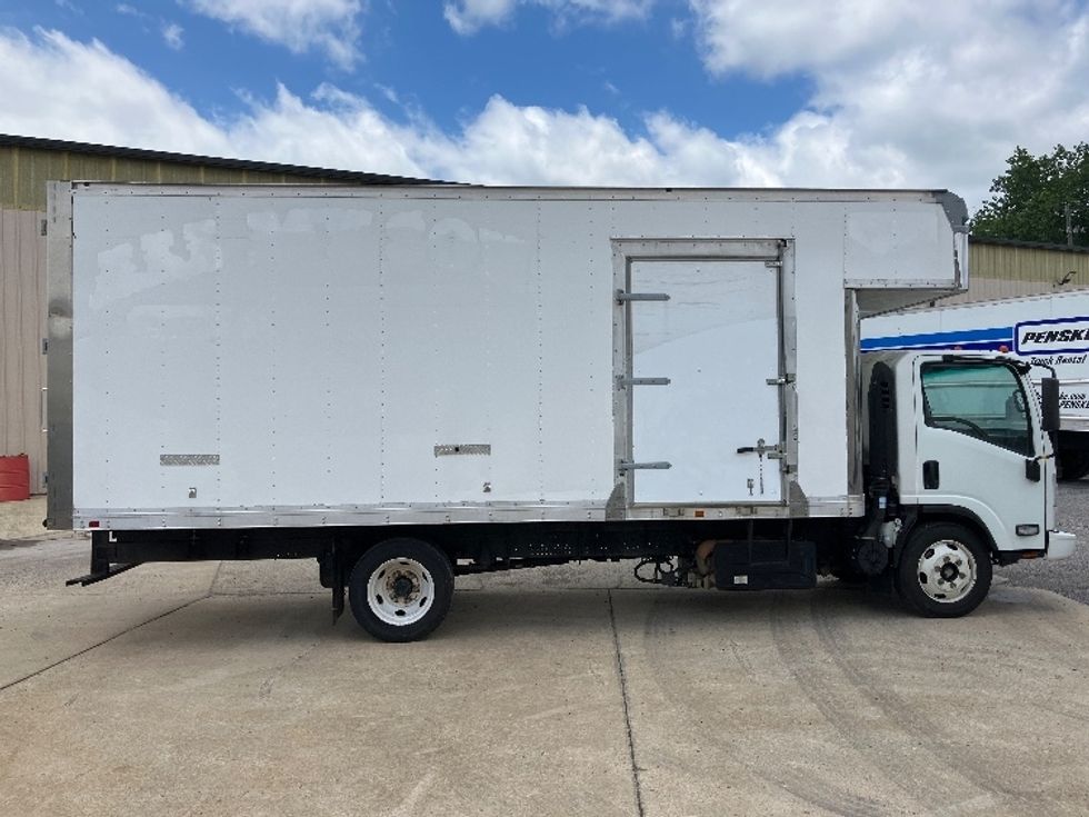 Medium Duty Box Truck-Light and Medium Duty Trucks-Isuzu-2020-NRR-Hueytown-AL-108,285\n\t\tmiles-$ 43,250 - Image 14