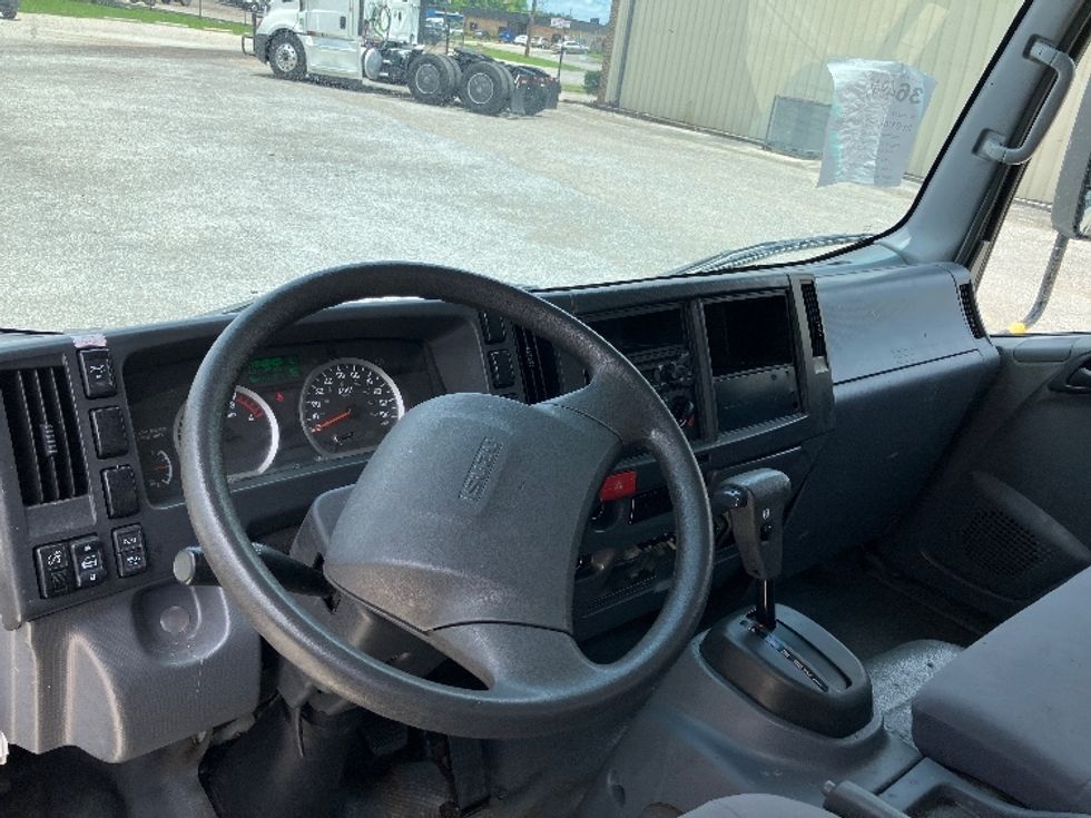 Medium Duty Box Truck-Light and Medium Duty Trucks-Isuzu-2020-NRR-Hueytown-AL-108,285\n\t\tmiles-$ 43,250 - Image 16