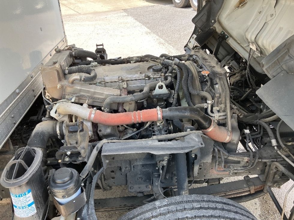 Medium Duty Box Truck-Light and Medium Duty Trucks-Isuzu-2020-NRR-Hueytown-AL-108,285\n\t\tmiles-$ 43,250 - Image 22
