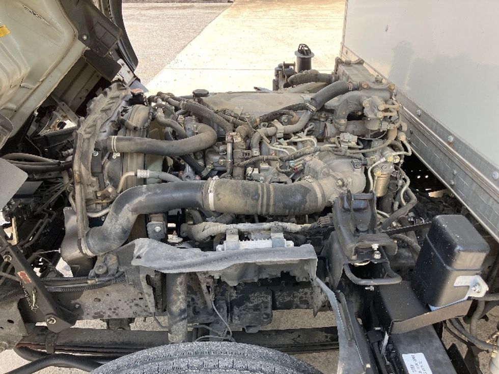 Medium Duty Box Truck-Light and Medium Duty Trucks-Isuzu-2020-NRR-Hueytown-AL-108,285\n\t\tmiles-$ 43,250 - Image 23