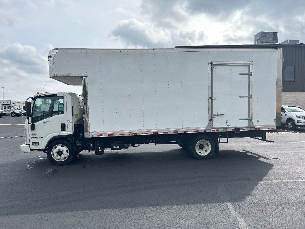 Medium Duty Box Truck-Light and Medium Duty Trucks-Isuzu-2020-NRR-Indianapolis-IN-73,375\n\t\tmiles-$ 48,750 - Image 4