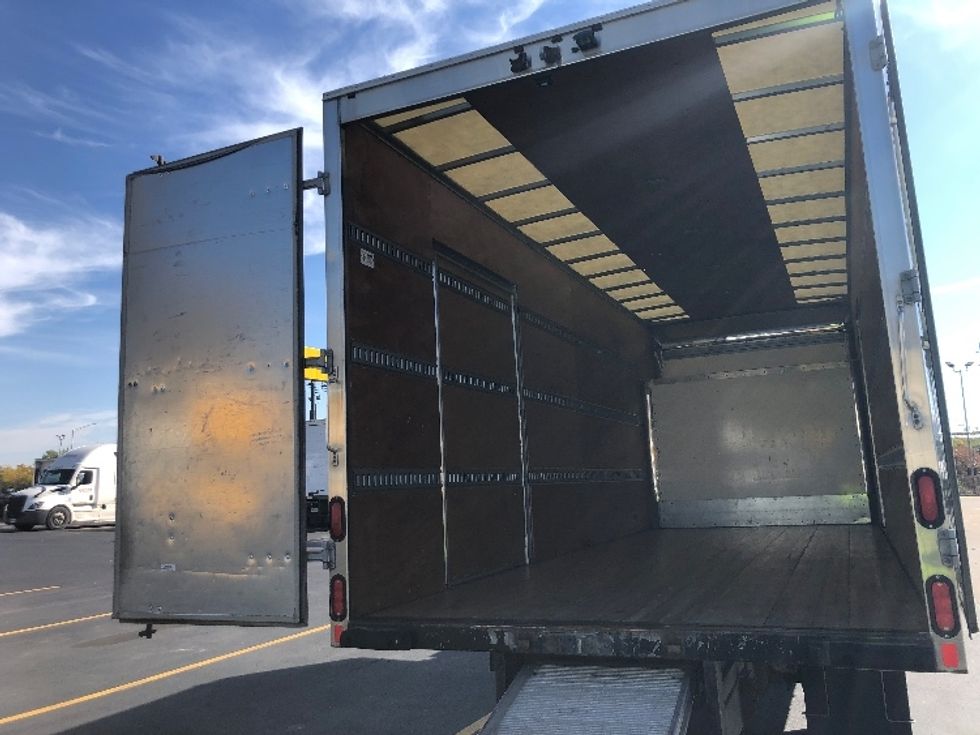 Medium Duty Box Truck-Light and Medium Duty Trucks-Isuzu-2020-NRR-Indianapolis-IN-86,564\n\t\tmiles-$ 46,000 - Image 11