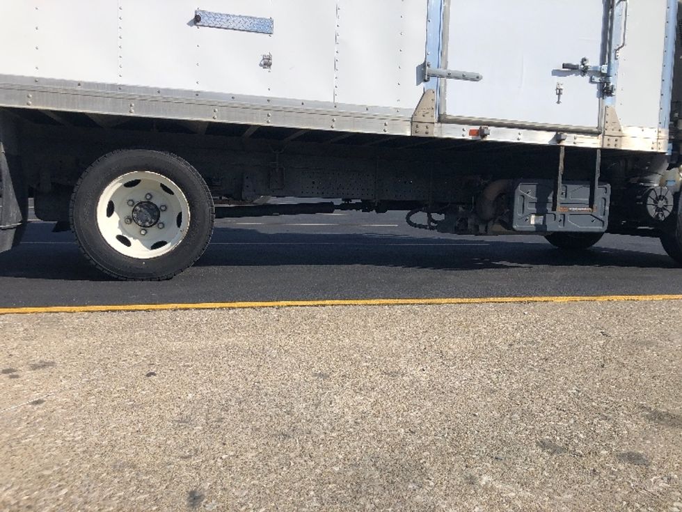 Medium Duty Box Truck-Light and Medium Duty Trucks-Isuzu-2020-NRR-Indianapolis-IN-86,564\n\t\tmiles-$ 46,000 - Image 14