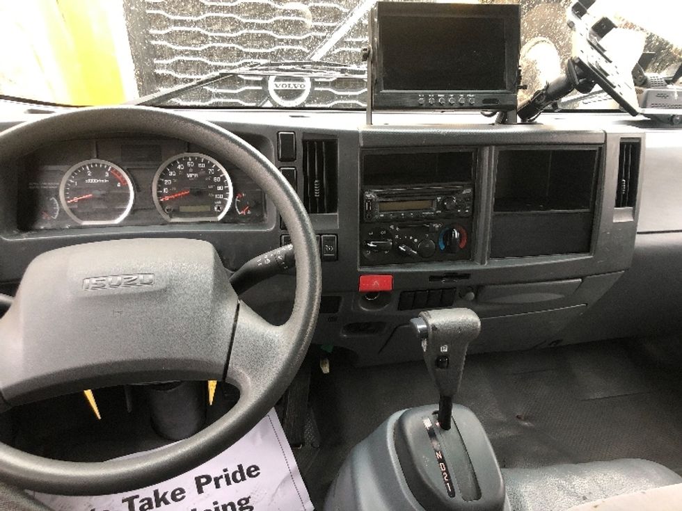 Medium Duty Box Truck-Light and Medium Duty Trucks-Isuzu-2020-NRR-Indianapolis-IN-86,564\n\t\tmiles-$ 46,000 - Image 17