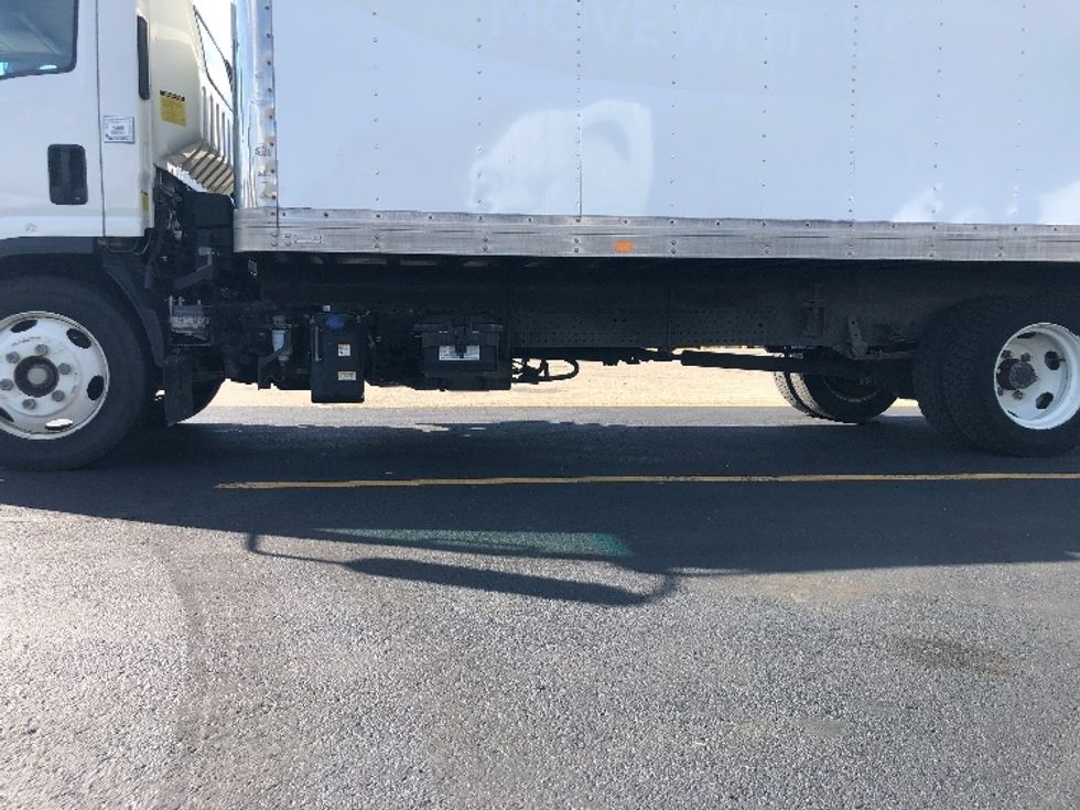 Medium Duty Box Truck-Light and Medium Duty Trucks-Isuzu-2020-NRR-Indianapolis-IN-86,564\n\t\tmiles-$ 46,000 - Image 5