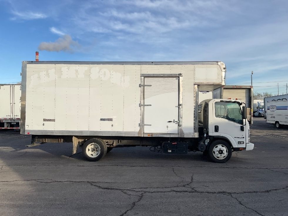 Medium Duty Box Truck-Light and Medium Duty Trucks-Isuzu-2020-NRR-Kansas City-MO-86,589\n\t\tmiles-$ 47,500 - Image 14
