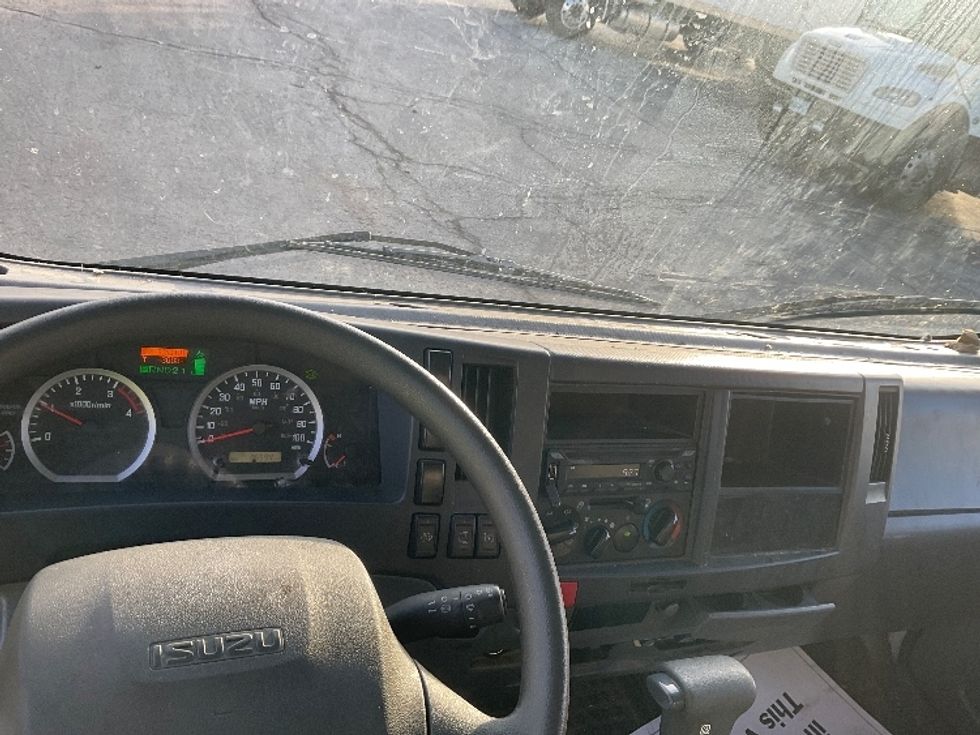Medium Duty Box Truck-Light and Medium Duty Trucks-Isuzu-2020-NRR-Kansas City-MO-86,589\n\t\tmiles-$ 47,500 - Image 17