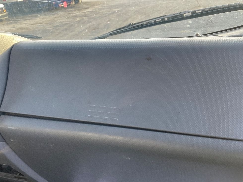 Medium Duty Box Truck-Light and Medium Duty Trucks-Isuzu-2020-NRR-Kansas City-MO-86,589\n\t\tmiles-$ 47,500 - Image 20