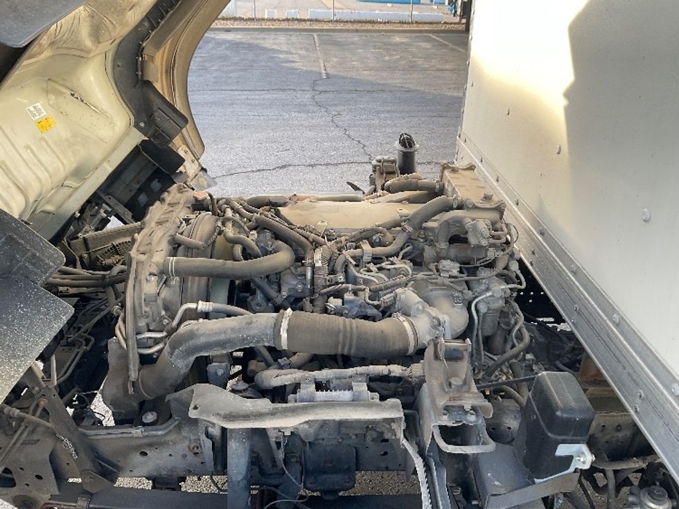 Medium Duty Box Truck-Light and Medium Duty Trucks-Isuzu-2020-NRR-Kansas City-MO-86,589\n\t\tmiles-$ 47,500 - Image 22