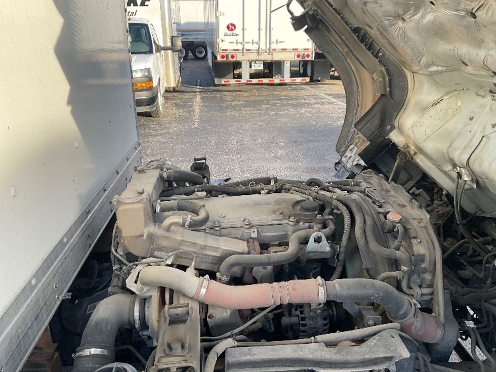 Medium Duty Box Truck-Light and Medium Duty Trucks-Isuzu-2020-NRR-Kansas City-MO-86,589\n\t\tmiles-$ 47,500 - Image 23