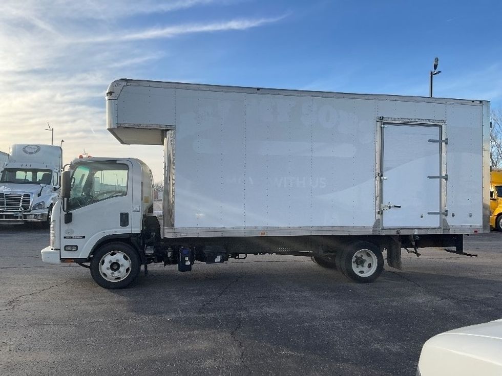 Medium Duty Box Truck-Light and Medium Duty Trucks-Isuzu-2020-NRR-Kansas City-MO-86,589\n\t\tmiles-$ 47,500 - Image 4