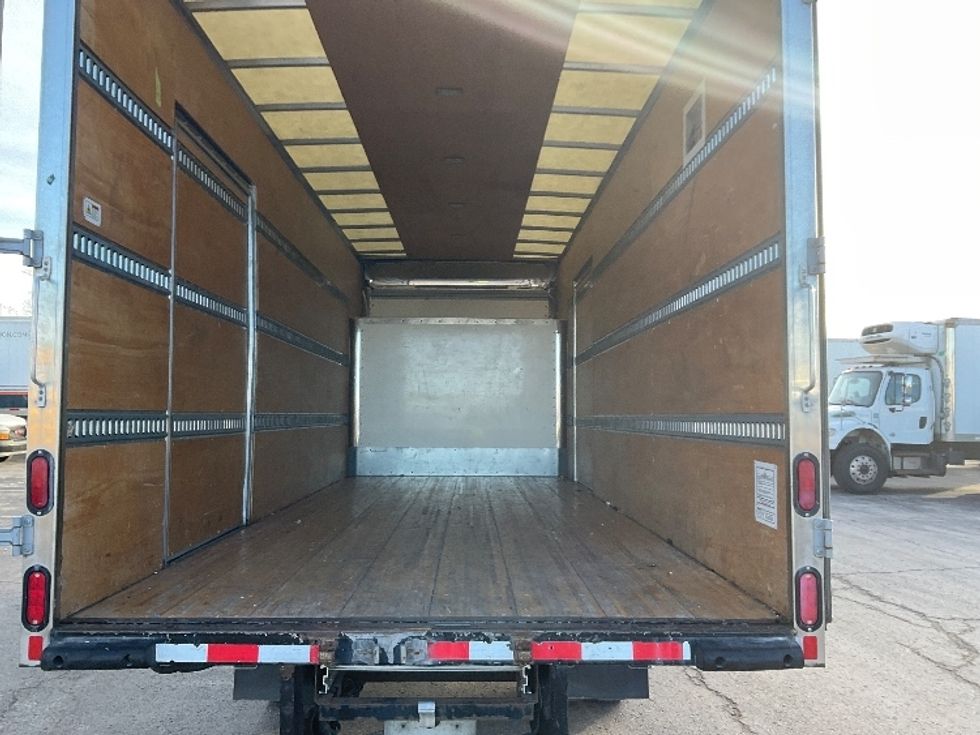 Medium Duty Box Truck-Light and Medium Duty Trucks-Isuzu-2020-NRR-Kansas City-MO-86,589\n\t\tmiles-$ 47,500 - Image 8