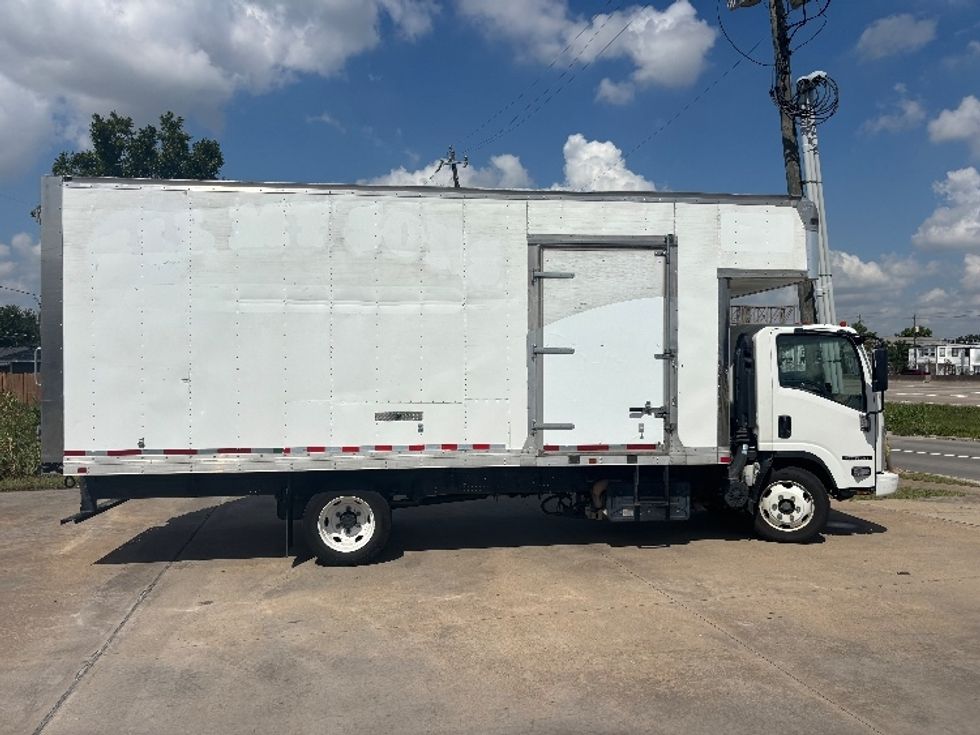 Medium Duty Box Truck-Light and Medium Duty Trucks-Isuzu-2020-NRR-Katy-TX-88,781\n\t\tmiles-$ 51,250 - Image 14
