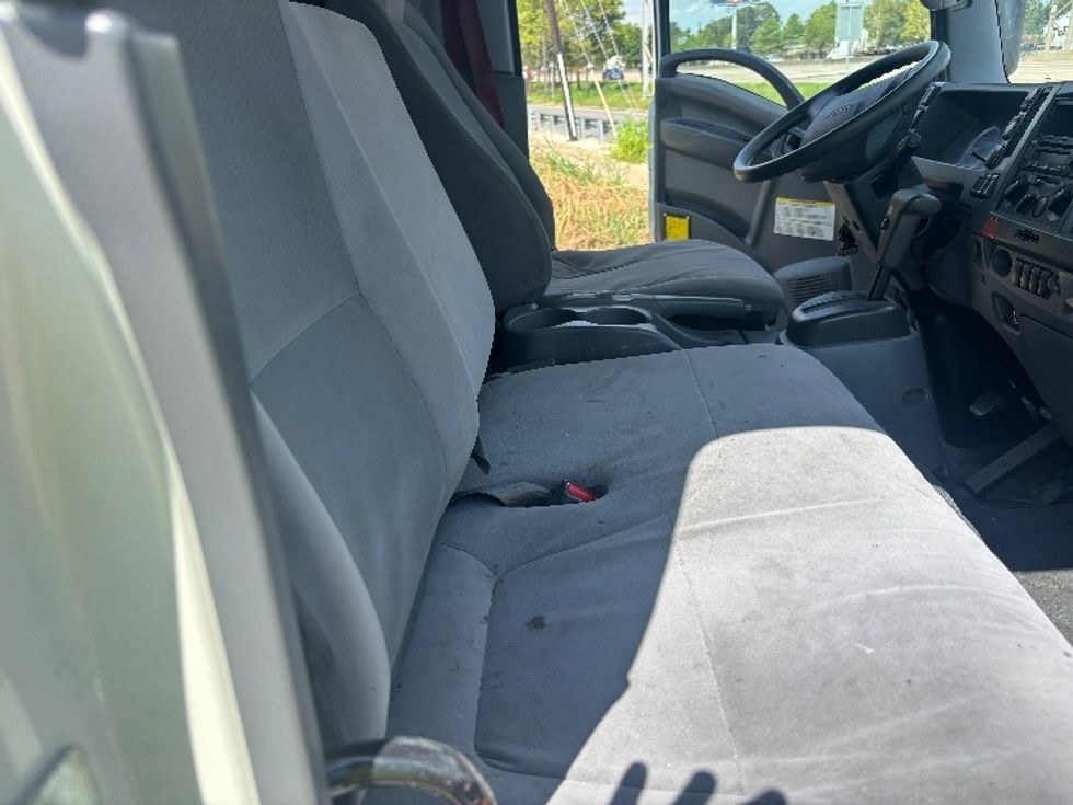 Medium Duty Box Truck-Light and Medium Duty Trucks-Isuzu-2020-NRR-Katy-TX-88,781\n\t\tmiles-$ 51,250 - Image 19