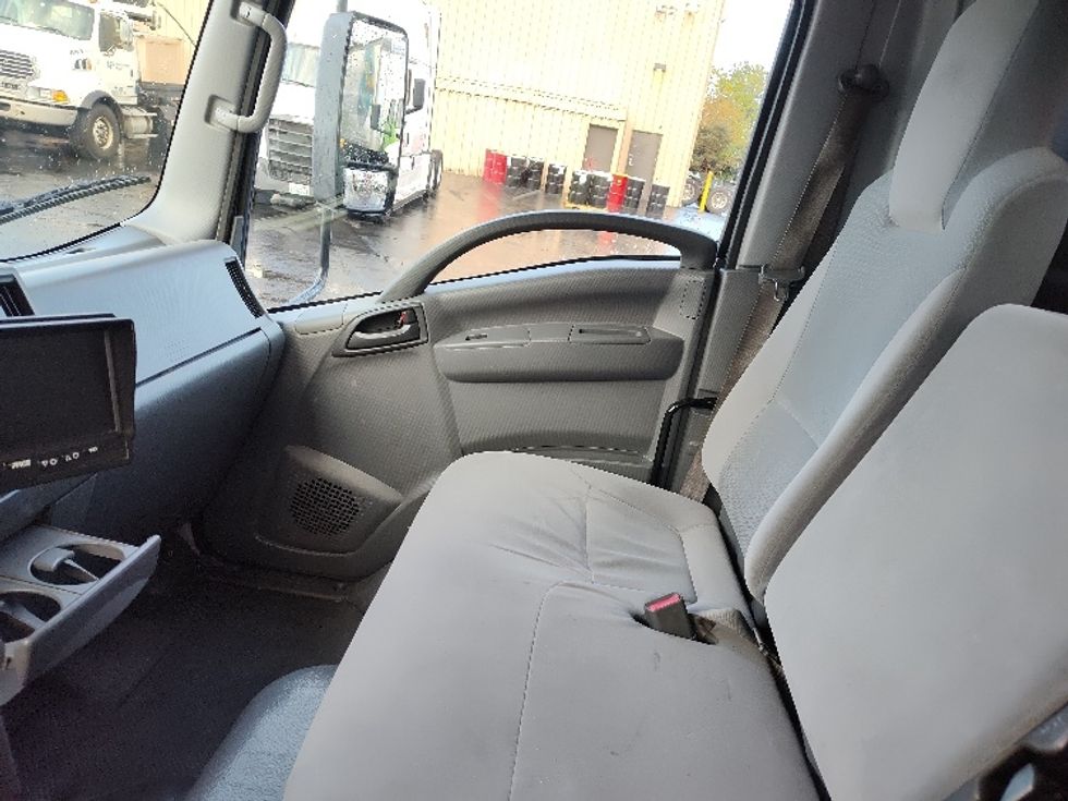 Medium Duty Box Truck-Light and Medium Duty Trucks-Isuzu-2020-NRR-Kent-WA-105,397\n\t\tmiles-$ 45,500 - Image 18