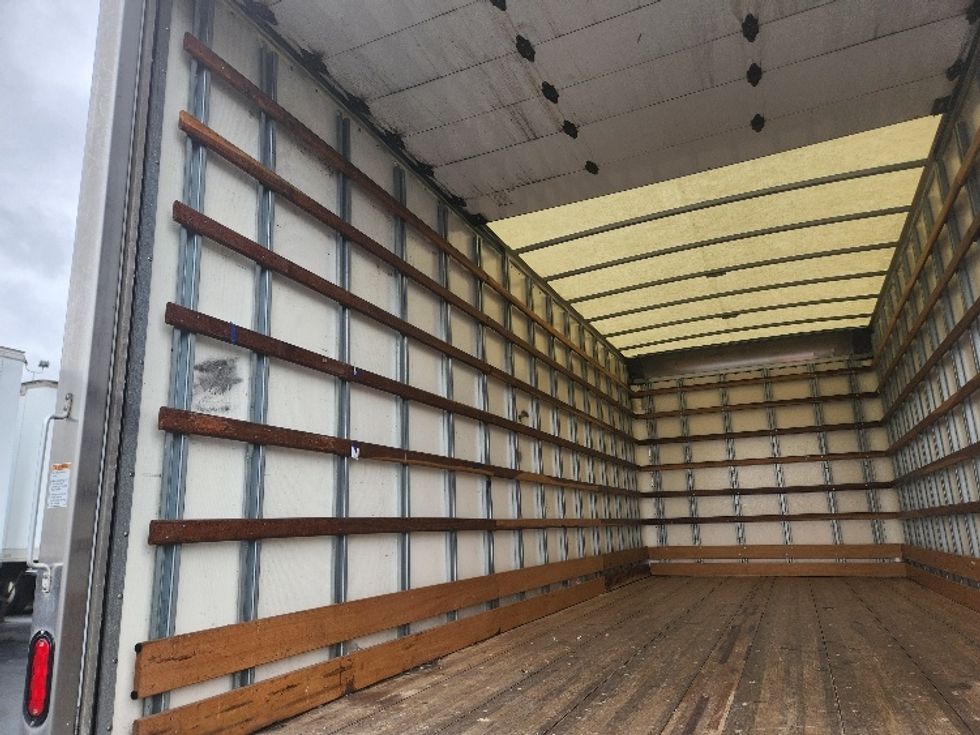 Medium Duty Box Truck-Light and Medium Duty Trucks-Isuzu-2020-NRR-Kent-WA-89,749\n\t\tmiles-$ 47,000 - Image 10