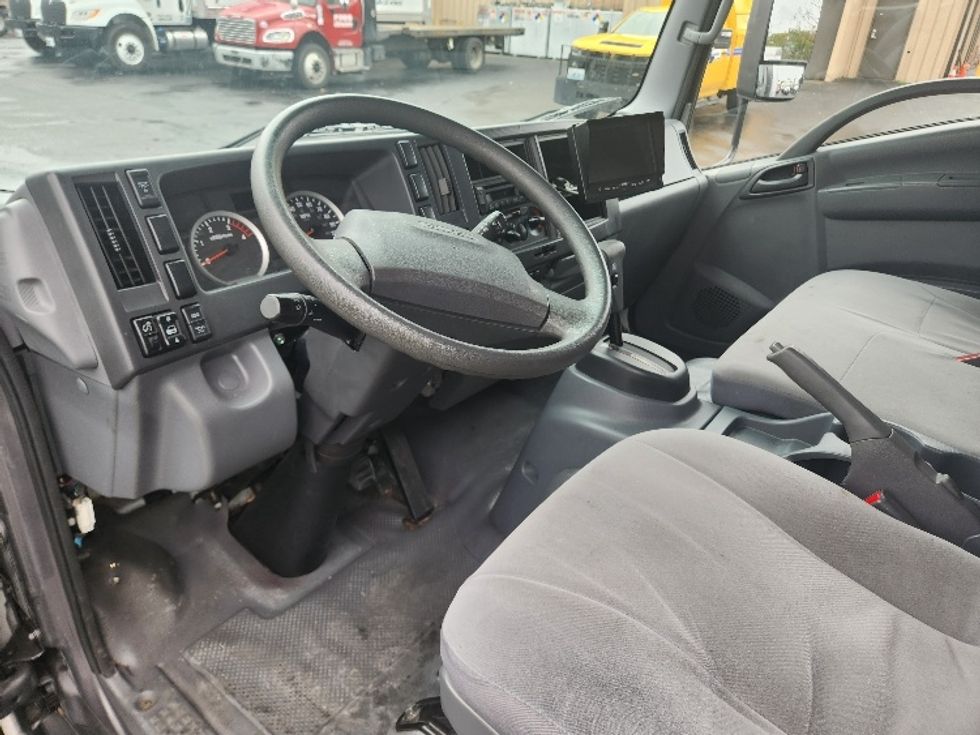 Medium Duty Box Truck-Light and Medium Duty Trucks-Isuzu-2020-NRR-Kent-WA-89,749\n\t\tmiles-$ 47,000 - Image 16