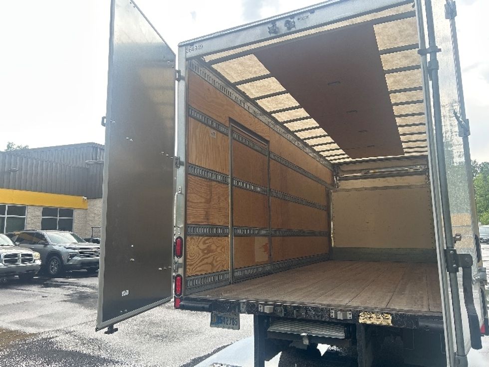 Medium Duty Box Truck-Light and Medium Duty Trucks-Isuzu-2020-NRR-Ladson-SC-94,124\n\t\tmiles-$ 45,000 - Image 11